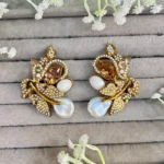 ARWA PEARL EARRINGS