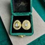 MAGESTIC POLKI GOLDEN STUDS WITH SUEDE BOX